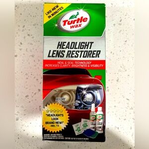 NWT Turtle Wax Headlight Lens Restorer